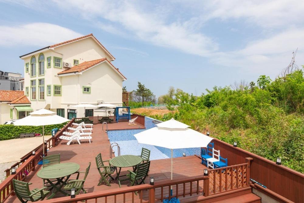 Gangneung Mirabell Spa Pension Eksteriør bilde